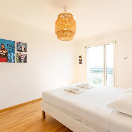 Milan Bloom Design Apartment *