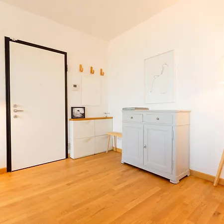 Apartment Milan Bloom Design *