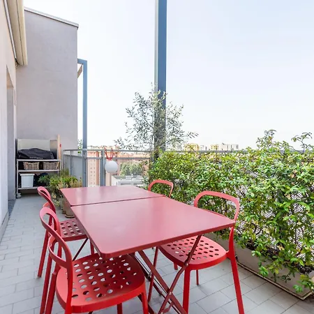 Apartment Milan Bloom Design *